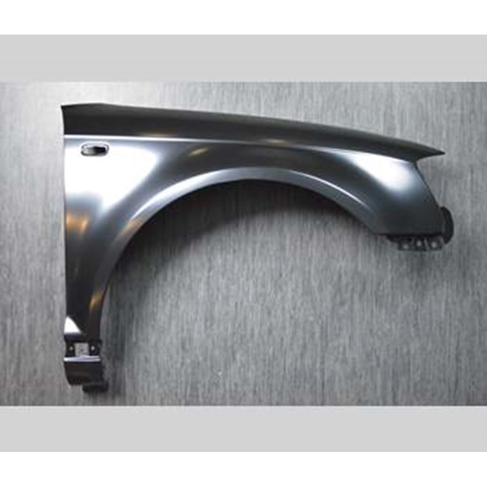 AUDI A3- 05/08; ÖN ÇAMURLUK DELİKLİ SAĞ MEYDAN